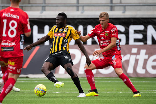 Häckens Alhassan Kamara och Elfsborgs Joakim Nilsson