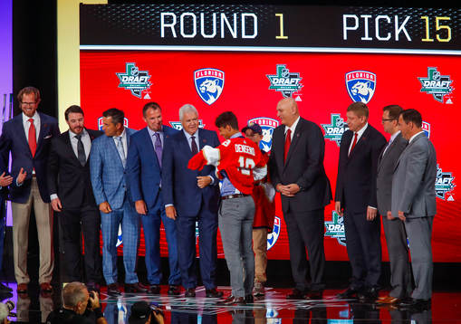 Grigori Denisenko of Russia puts