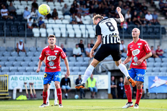Landskronas Måns Ekvall gör 1-0