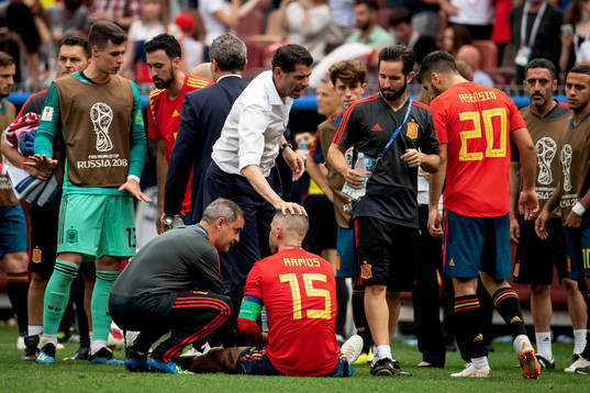 head coach Fernando Hierro and Sergio Ramos of Spain