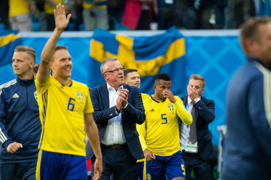 head coach Janne Andersson of Sweden celebrate