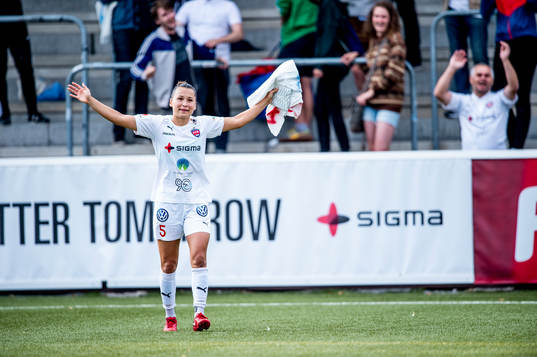 Rosengårds Alexandra Lowe Riley jublar