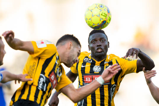 Häckens Mervan Celik och Alhassan Kamara