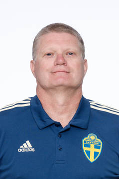 Tomas Turesson, Förbundskapten i P17-landslaget poserar för porträtt den 10 juli 2018 i Stockholm.