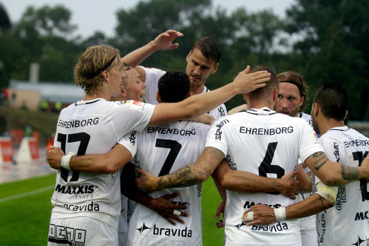 Players of Häckens celebrates