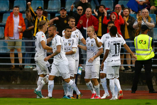 Players of Häckens celebrates