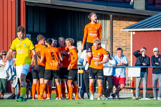 Jubel i Torns efter 2-1