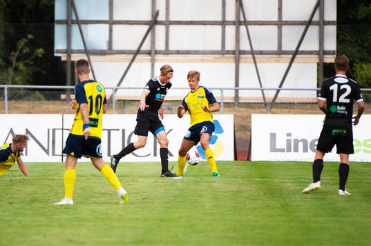 Eskilsminnes Dennis Olsson och Ängelholms Carl Thulin