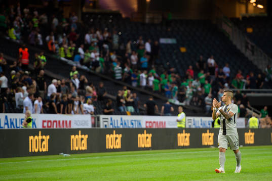 Nicolas Stefanelli of AIK celebrates