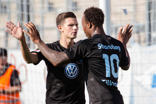 Malmö FFs Marcus Antonsson och Carlos Strandberg jublar