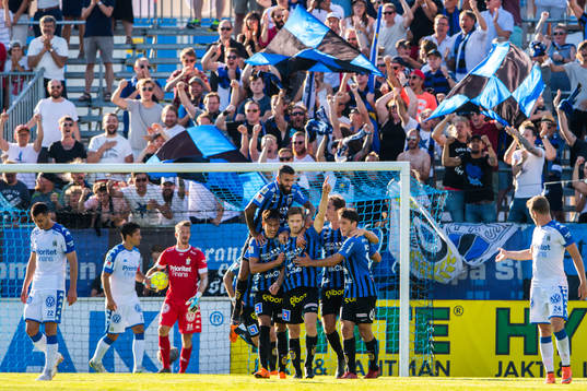  Sirius Jesper Arvidsson jublar efter 2-2 på straff