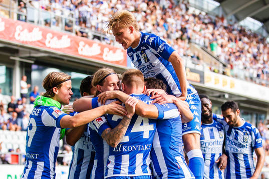 IFK Göteborgs Elias Mar Omarsson jublar lagkamrater