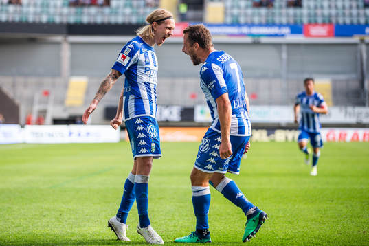 IFK Göteborgs Elias Mar Omarsson jublar med Tobias Hysén
