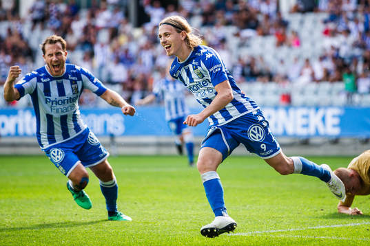 IFK Göteborgs Elias Mar Omarsson jublar med Tobias Hysén
