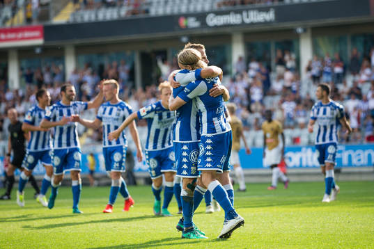 IFK Göteborgs Elias Mar Omarsson jublar ihop med Tobias