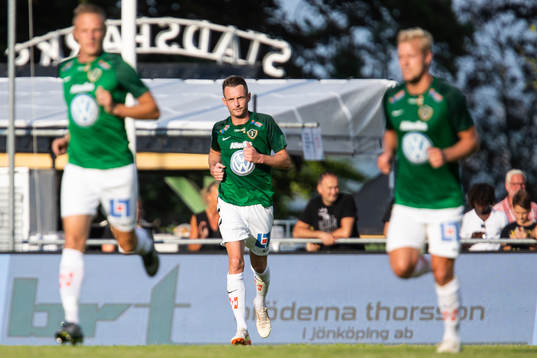 Jönköpings Daryl Smylie jublar efter att han reducerat till 1-3