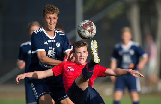Bla gjennom flere bilder av Fotboll, P16, Eskilscupen, Final, Nike - Stenkullen