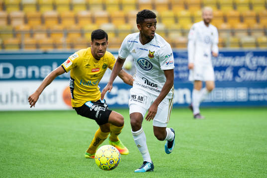 Östersunds Tesfaldet Tekie och Elfsborgs Rami Kaib