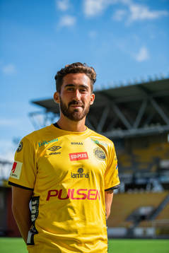 Elfsborgs nyförvärv Frederik Holst poserar för fotografering