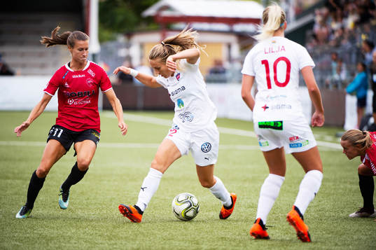 Limhamn Bunkeflos Anna Eveliina Parikka och Rosengårds Fiona Brown