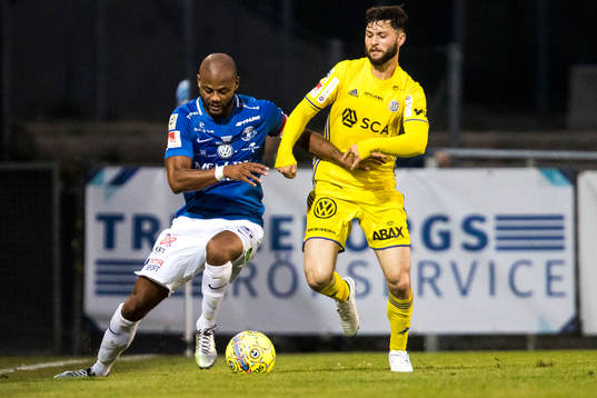 Trelleborgs Salif Camara Jönsson och Sundsvalls Jonathan