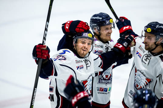 Linköpings Lukas Bengtsson jublar