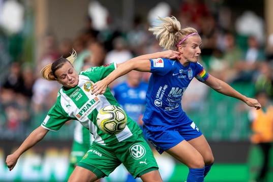 Hammarbys Milica Mijatovic och Eskilstunas Petra Johansson