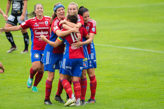Vittsjös Emma Lundh jublar efter 1-0 målet