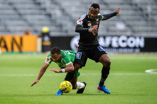 Hammarbys Serge-Junior Martinsson Ngouali och Örebros