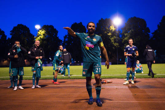 Dalkurds Peshraw Azizi jublar