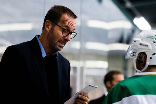 Rögles assisterande tränare Roger Hansson