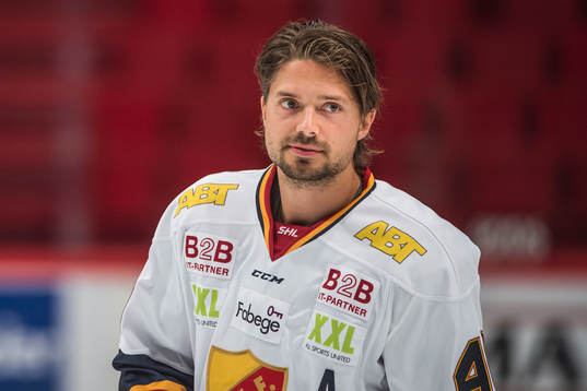 forward Jacob Josefson