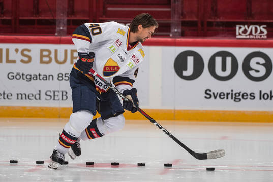 forward Jacob Josefson