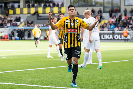 Häckens Paulinho jublar efter 5-0