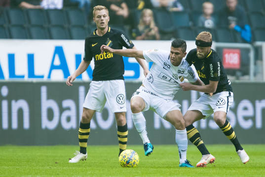 s Daniel Sundgren och Sebastian Larsson