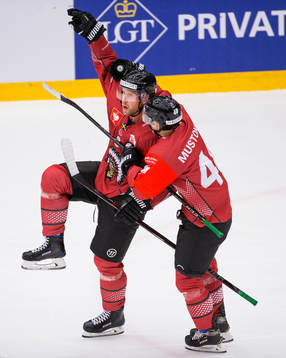 Viktor Ekbom celebrates with Joel Mustonen