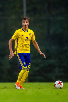 Sveriges Isac Larsson 