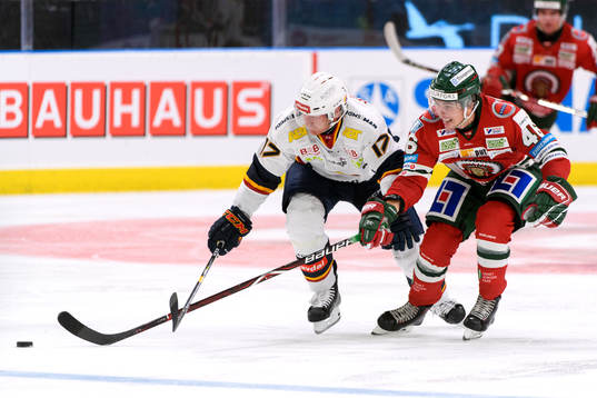 Djurgårdens Henrik Eriksson och Frölundas Oliwer