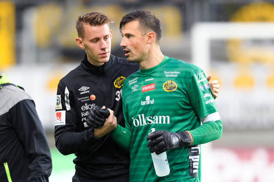 Elfsborgs målvakt David Olsson och målvakt Kevin Stuhr