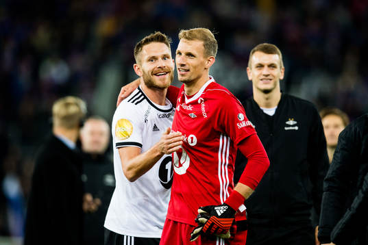 Matthías Vilhjálmsson and goalkeeper André Hansen of Rosenborg celebrate