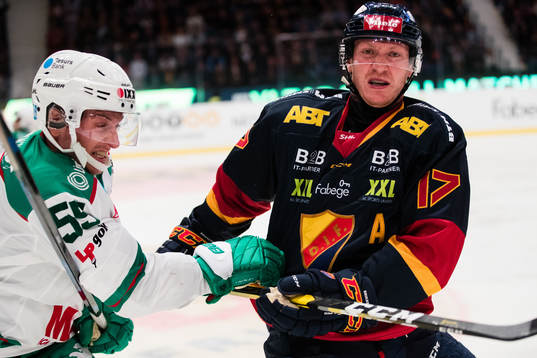 Rögles Ben Youds och Djurgårdens Henrik Eriksson