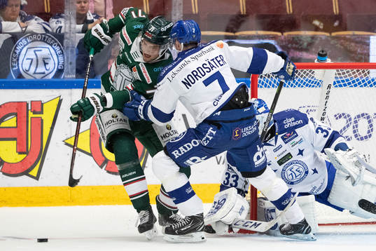 ingsryds Filip Ahl och Leksands Lucas Nordsäter framför