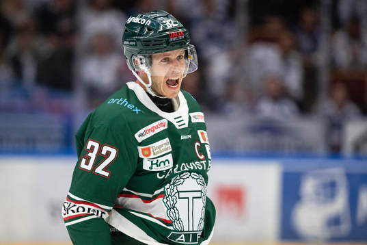 Tingsryds Robin Olsson  i ishockeymatchen i