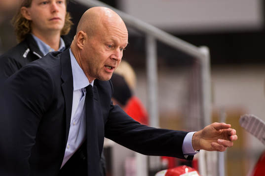 Almtunas tränare Marcus Ragnarsson