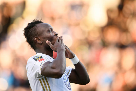 Östersunds Samuel Laryea Mensiro jublar efter att ha gjort 0-1