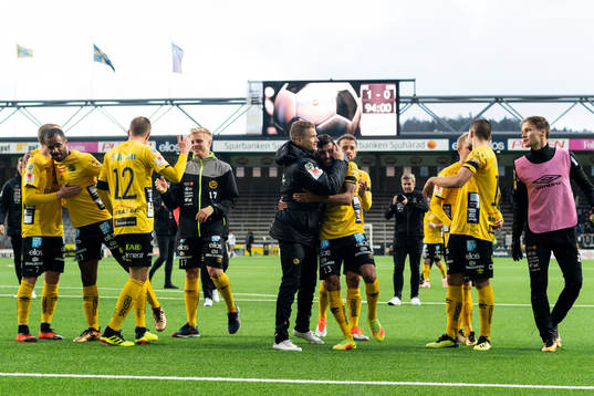 Elfsborgs spelare jublar