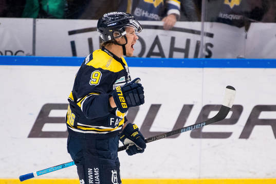 s Didrik Strömberg jublar