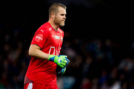 Goalkeeper Espen Bugge Pettersen of Strømsgodset