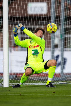 Gefles målvakt Mattias Hugosson