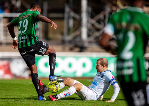 Gefles Jonas Lantto mot Varbergs Izuchukwu Emeh
